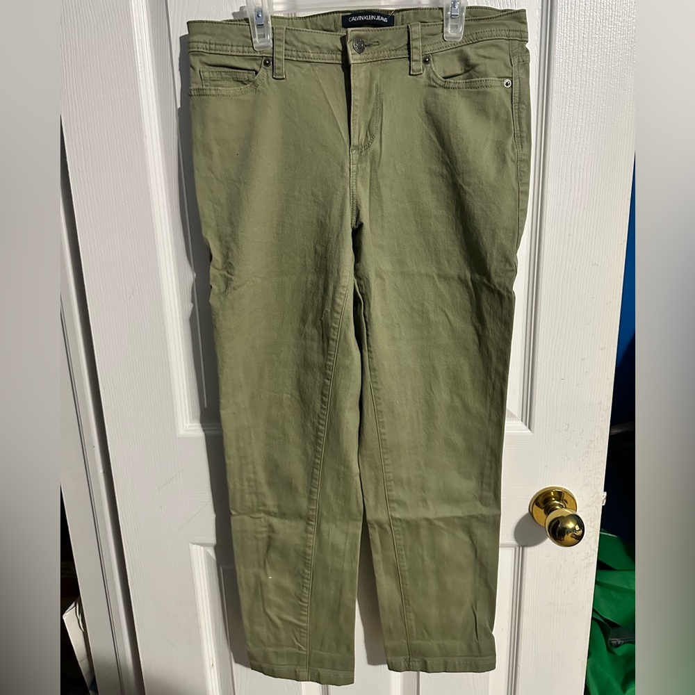Woman’s Ck green jeans 👖